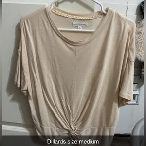 Dillards top size medium